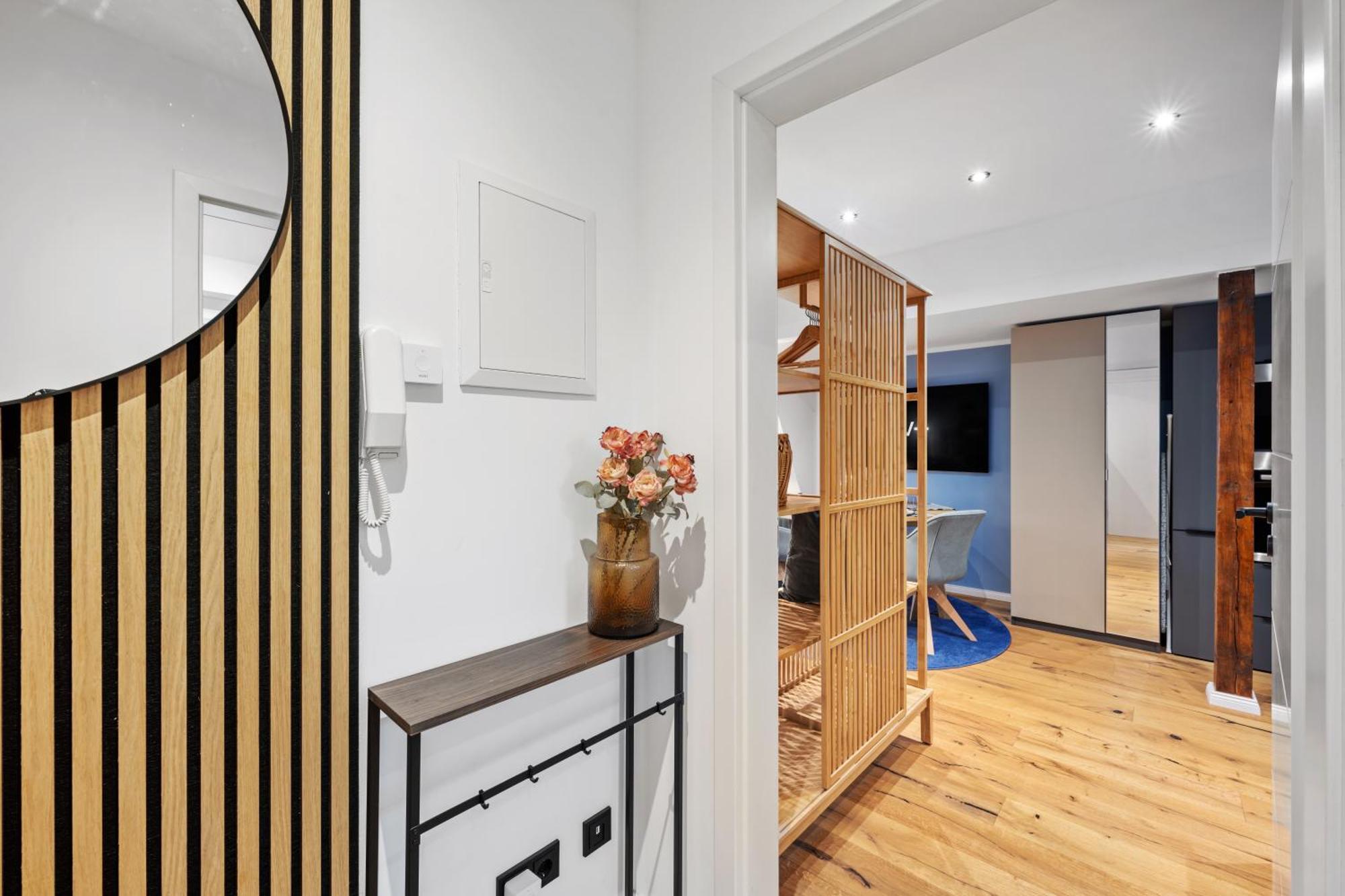 Edler Wohnraum Modernes Vorstadtstudio Mit Emma-Bett, Garten & Kaffeevollautomat Цвікау Екстер'єр фото